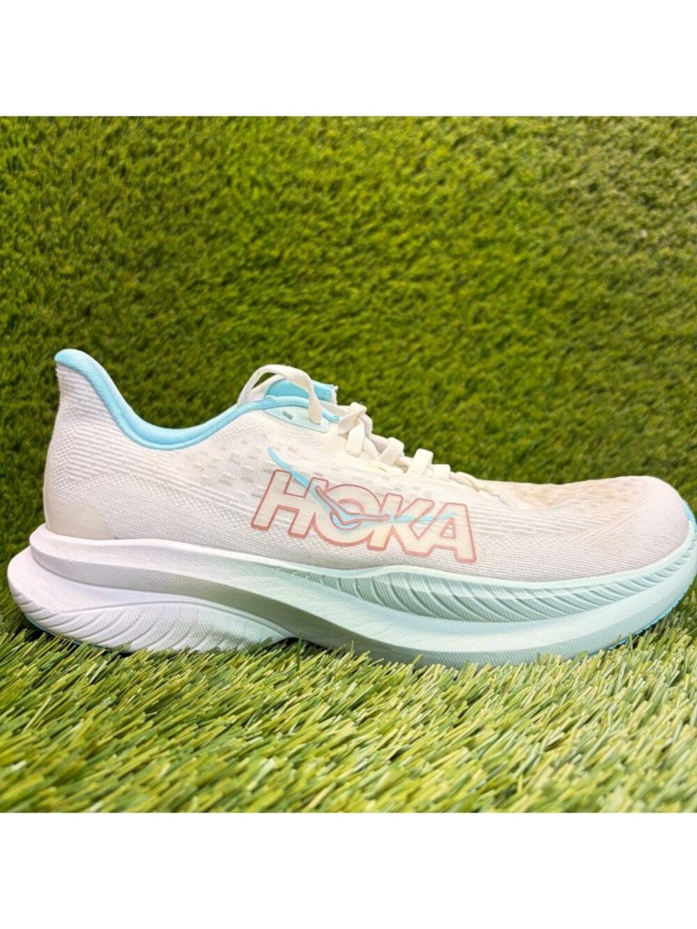 Hoka One One Mach 6 Womens Size 7.5 White Blue Athletic Running Shoes Sneakers